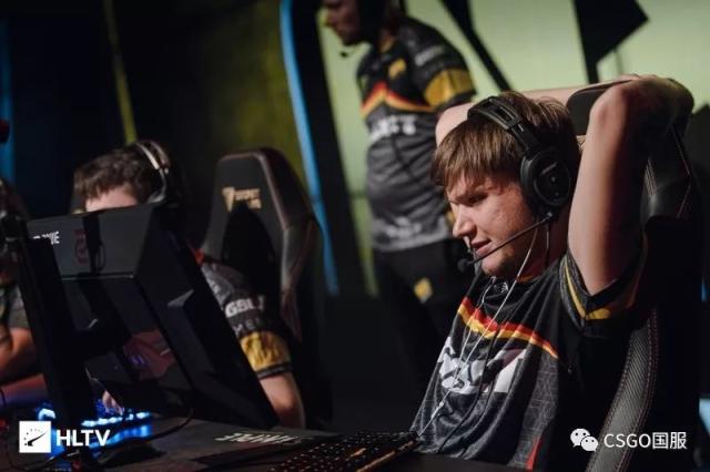 后场篮板起 后场篮板起